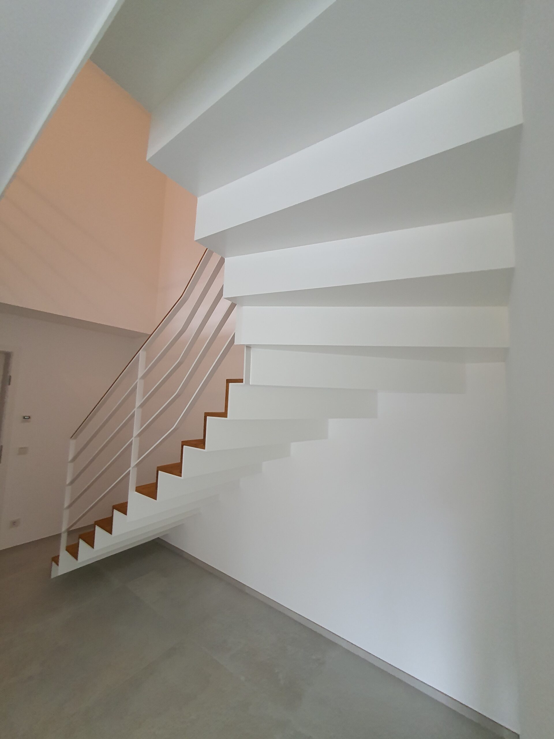 Metalltreppe Außen – Verzinkt oder beschichtet